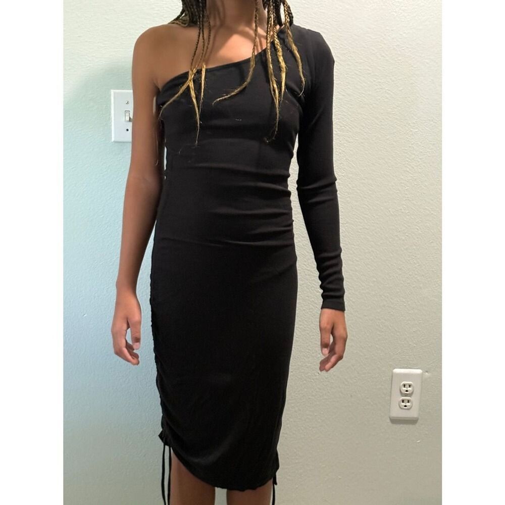 Lyn Burches Black One Shoulder Long Sleeve Ruched Midi Dress Womens Size S MINT